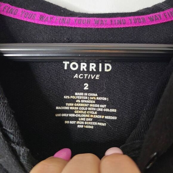 Torrid Active "Find Your Way" Hooded Pullover Shirt sz 2x - Picture 2 of 5